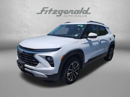 Summit White 2025 Chevrolet Trailblazer LT
