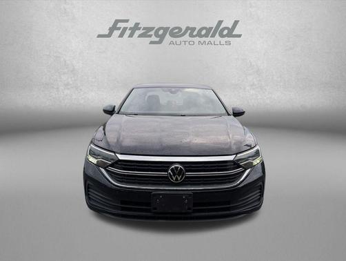 Deep Black Pearl 2024 Volkswagen Jetta 1.5T SE
