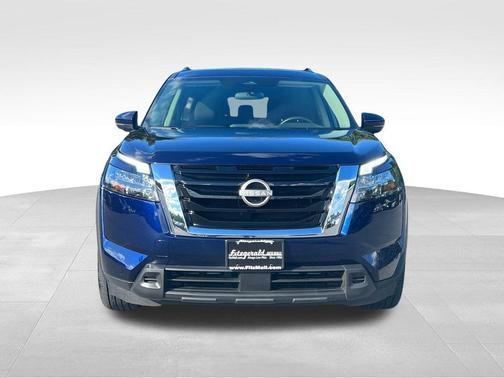 2025 Nissan Pathfinder SV 4WD