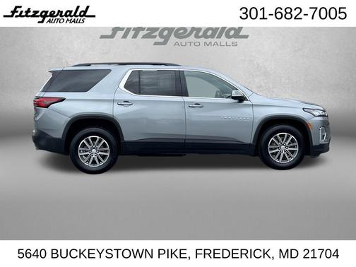 2023 Chevrolet Traverse LT Cloth