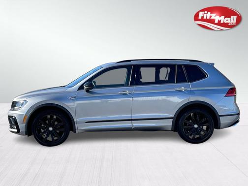 Photo 4 of 36 of 2021 Volkswagen Tiguan 2.0T SE R-Line Black