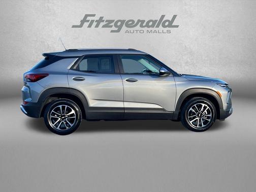 Sterling Gray Metallic 2025 Chevrolet Trailblazer LT