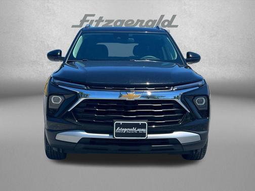 Mosaic Black Metallic 2025 Chevrolet Trailblazer LT