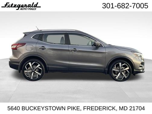 2022 Nissan Rogue Sport SL