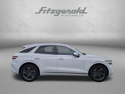 Alta White 2023 Genesis GV70 2.5T AWD