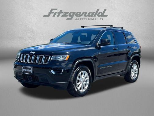 Diamond Black Crystal Pearlcoat 2021 Jeep Grand Cherokee Laredo