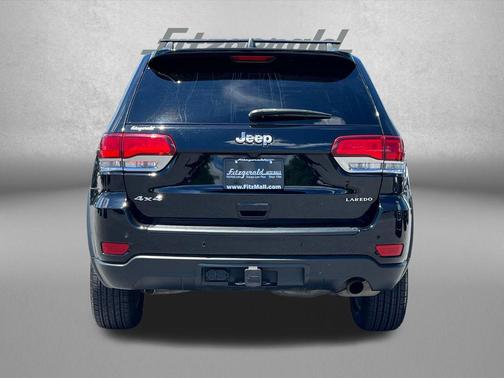 Diamond Black Crystal Pearlcoat 2021 Jeep Grand Cherokee Laredo