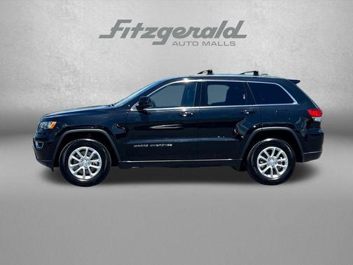Diamond Black Crystal Pearlcoat 2021 Jeep Grand Cherokee Laredo