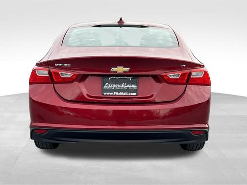 2017 Chevrolet Malibu 1LT