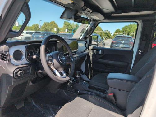 Bright White 2024 Jeep Wrangler 4-Door Sahara