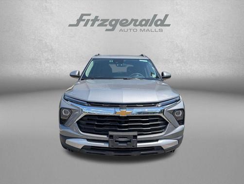 Sterling Gray Metallic 2025 Chevrolet Trailblazer LT