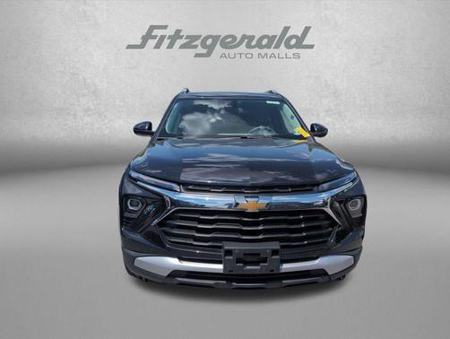 Mosaic Black Metallic 2025 Chevrolet Trailblazer LT