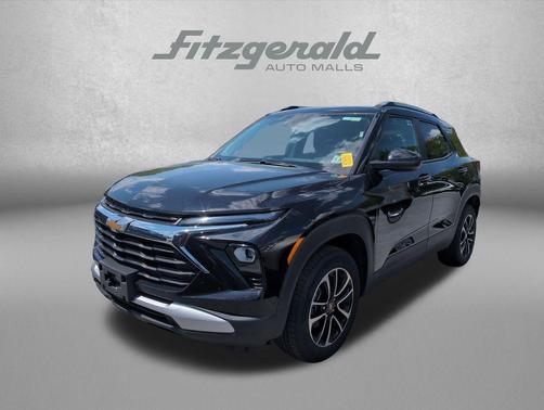 Mosaic Black Metallic 2025 Chevrolet Trailblazer LT