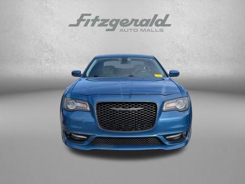 2022 Chrysler 300 Touring