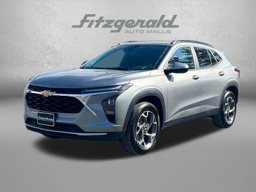 Sterling Gray Metallic 2025 Chevrolet Trax LT