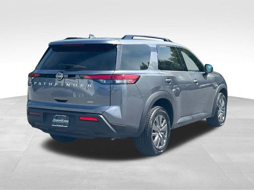 2025 Nissan Pathfinder SV 4WD