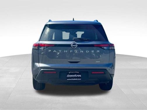 2025 Nissan Pathfinder SV 4WD