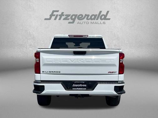 Summit White 2026 Chevrolet Silverado 1500 RST