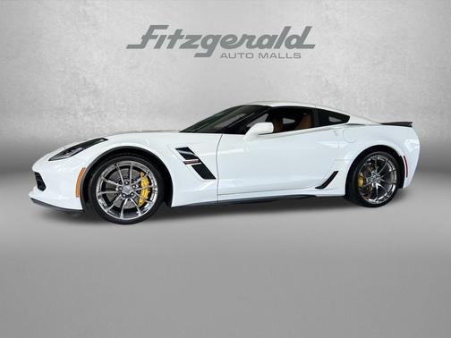 Arctic White 2019 Chevrolet Corvette Grand Sport