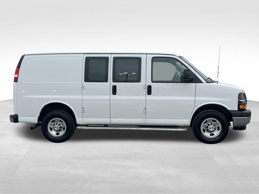 2024 Chevrolet Express 2500 RWD 2500 Regular Wheelbase WT