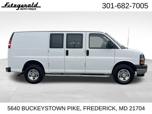 2024 Chevrolet Express 2500 RWD 2500 Regular Wheelbase WT