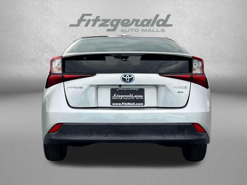 Classic Silver Metallic 2022 Toyota Prius L