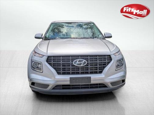 2024 Hyundai VENUE SE