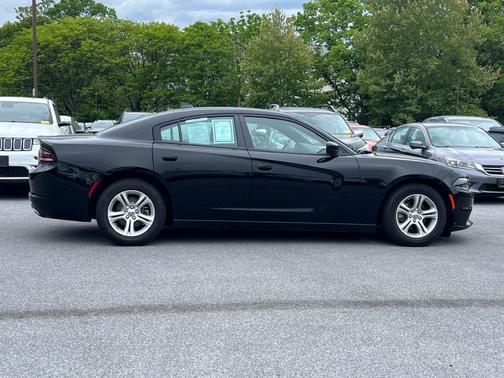 Pitch Black Clearcoat 2023 Dodge Charger SXT