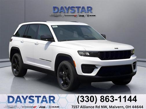 2025 Jeep Grand Cherokee Laredo
