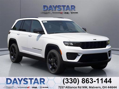 2025 Jeep Grand Cherokee Laredo
