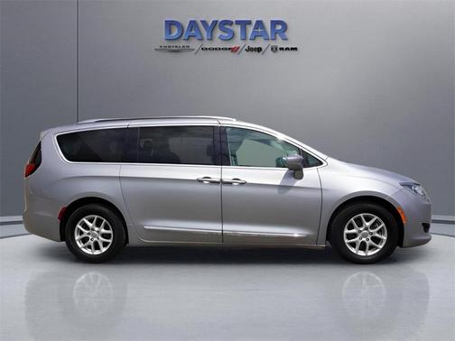 2020 Chrysler Pacifica Touring-L