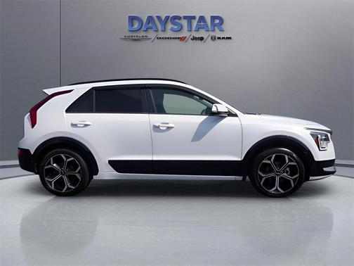 2023 Kia Niro EX Touring