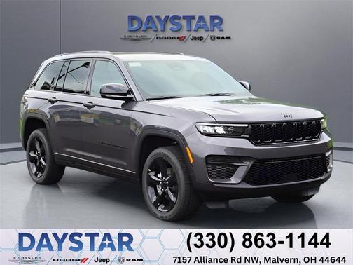 2025 Jeep Grand Cherokee Laredo