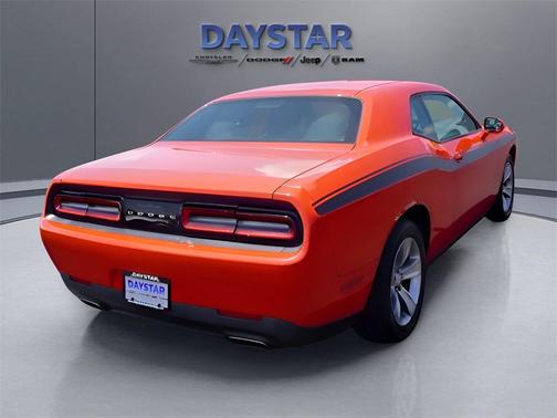 2016 Dodge Challenger SXT