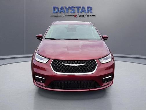 2023 Chrysler Pacifica Touring-L
