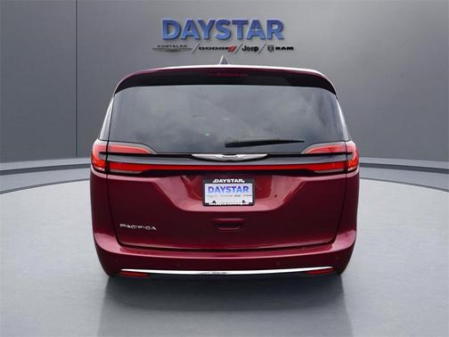 2023 Chrysler Pacifica Touring-L