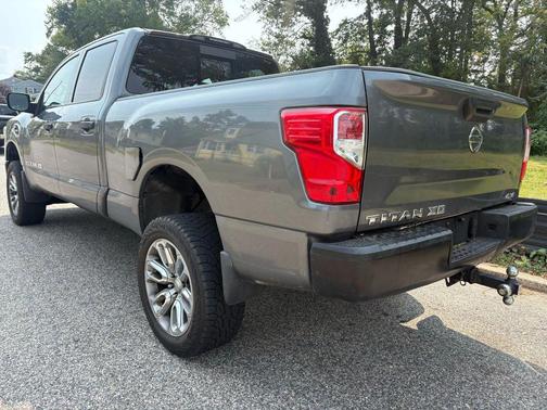 2017 Nissan Titan XD S