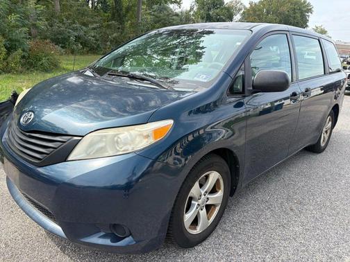 2011 Toyota Sienna Base