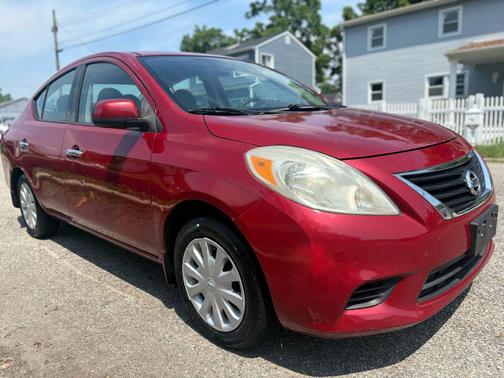 2014 Nissan Versa 1.6 SV