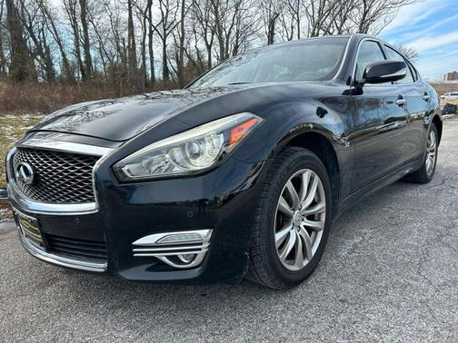 2015 INFINITI Q70 3.7X