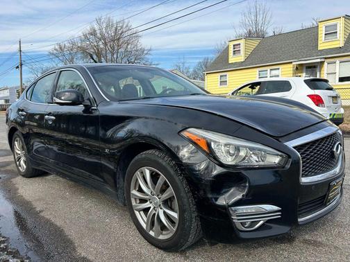 2015 INFINITI Q70 3.7X