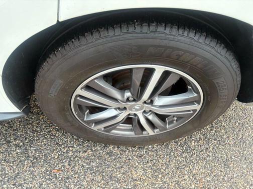 2016 INFINITI QX60 Base