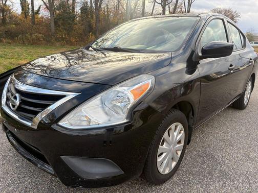2017 Nissan Versa 1.6 S+