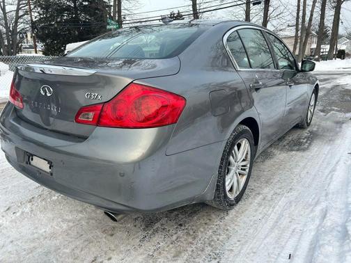 2013 INFINITI G37x Base