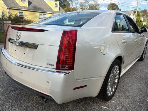 2011 Cadillac CTS Premium