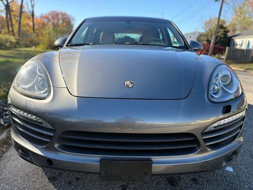 2013 Porsche Cayenne Cayenne