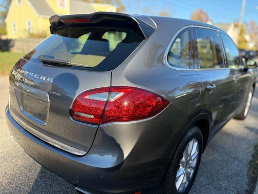 2013 Porsche Cayenne Cayenne