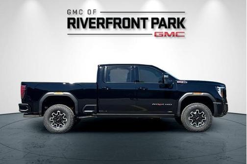 2025 GMC Sierra 2500 AT4