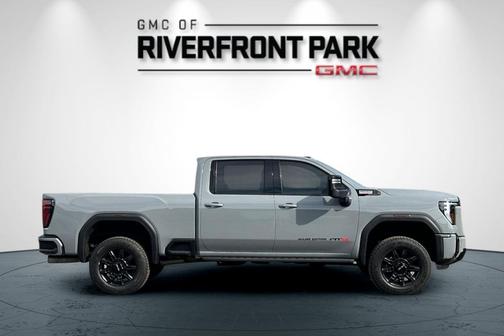 2024 GMC Sierra 2500 AT4