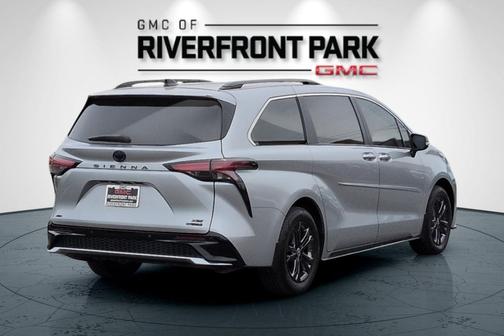 Celestial Silver Metallic 2024 Toyota Sienna LE